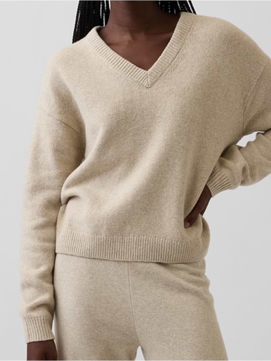 GAP Sweaters - GAP CashSoft Oversized V Neck Beige Sweater